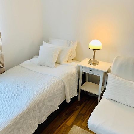 Top Renoviertes Apartement In Bester Lage Von Homburg- 5 Fussminuten Zur Uniklinik Homburg  Exterior foto